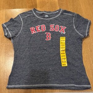 New Majestic women’s Red Sox Gray T-Shirt